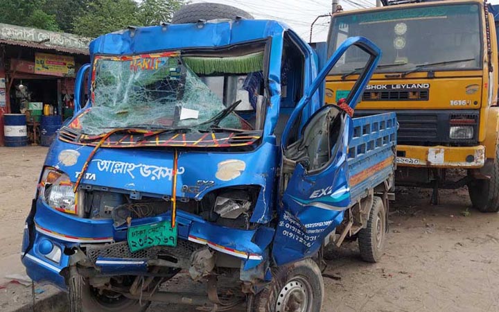 গাজীপুরে ট্রাক-পিকআপ ভ্যানের সংঘর্ষে নিহত ২