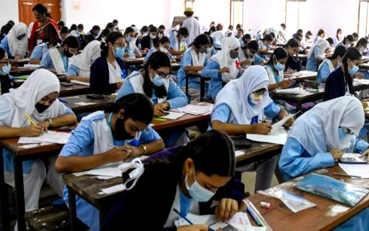 এইচএসসি পরীক্ষা ৩০ জুনই, পেছানোর খবরটি ভুয়া