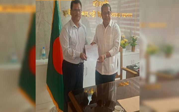 সাতক্ষীরা জেলা পরিষদ প্রশাসক সাবেক এমপি হাবিব