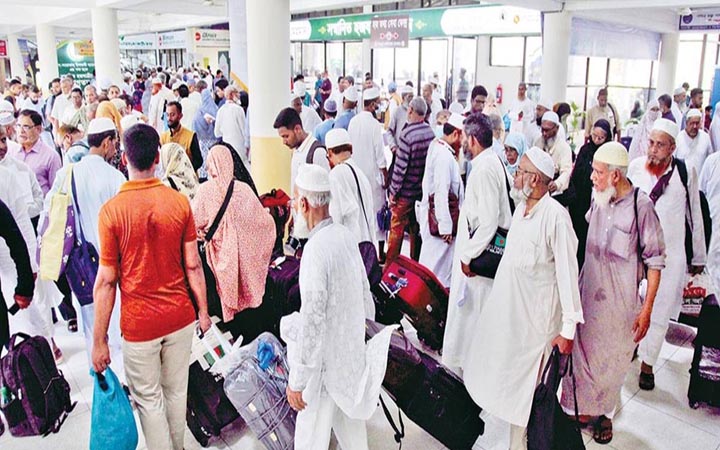 দেশে ফিরেছেন সাড়ে ১৯ হাজার হজযাত্রী
