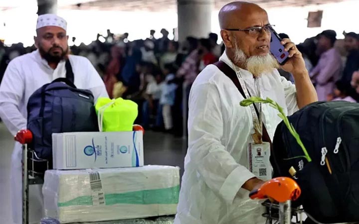 দেশে ফিরেছেন ৩৭৪৩৫ হাজি, ৪৮ জনের মৃত্যু