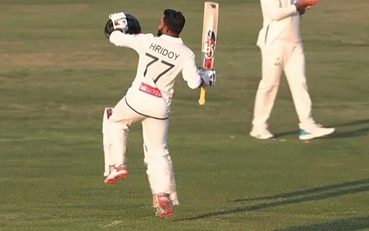 দক্ষিণ আফ্রিকায় হৃদয়ের দুর্দান্ত ডাবল সেঞ্চুরি