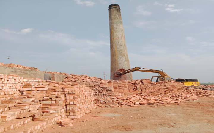 শেরপুরে আরও তিন অবৈধ ইটভাটা গুঁড়িয়ে দিল প্রশাসন