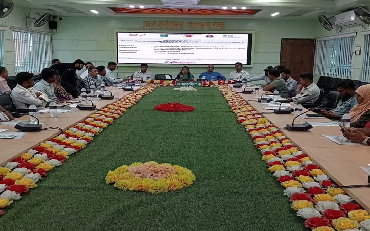 সাতক্ষীরায় জলবায়ু অভিযোজন ও টেকসই জীবিকায়ন বিষয়ক কর্মশালা অনুষ্ঠিত