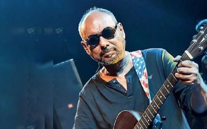 আগামী শনিবার ঢাকায় গাইবেন অঞ্জন দত্ত