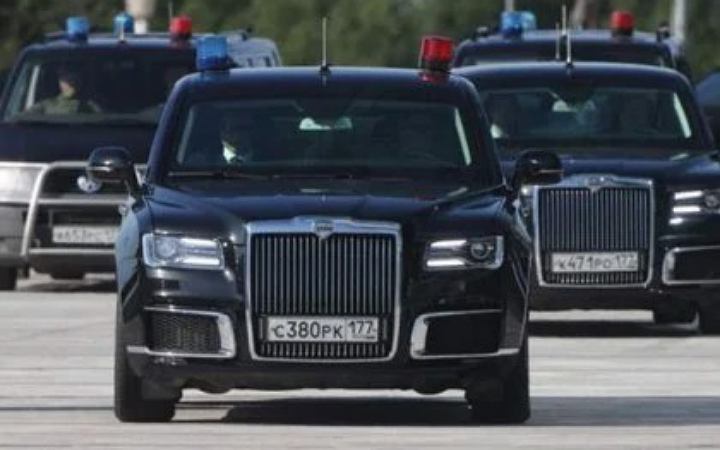 কিমকে বিলাসবহুল আওরোস গাড়ি,উপহার দিলেন পুতিন