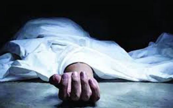 সিলেটে স্ত্রীকে কুপিয়ে স্বামীর আত্মহত্যা