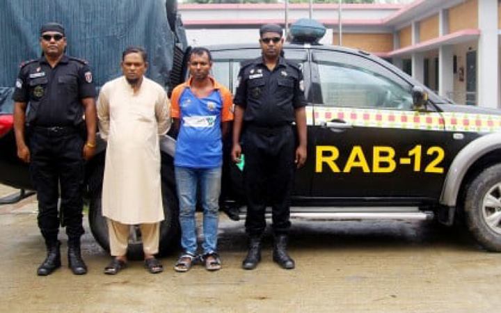 সিরাজগঞ্জে ফেনসিডিল ও হেরোইনসহ ৩ জন আটক