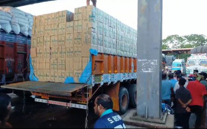 বেনাপোল বন্দর দিয়ে ভারত থেকে এলো ১৩ হাজার ৯১০ কেজি ডিম