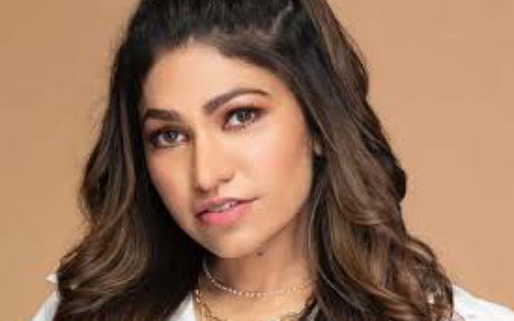 অল্পের জন্য রক্ষা পেয়েছেন গায়িকা তুলসী কুমার