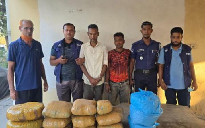 ব্রাহ্মণবাড়িয়ায় ৬ শ পিচ ইয়াবা ৩০ কেজি গাঁজাসহ গ্রেফতার ৩