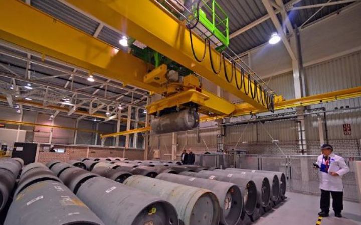 যুক্তরাষ্ট্রকে ডিঙিয়ে রাশিয়ার বৃহত্তম সমৃদ্ধ ইউরেনিয়াম আমদানিকারক চীন