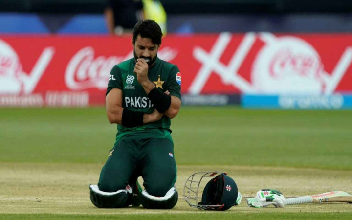 পাকিস্তানকে উড়িয়ে জিম্বাবুয়ের ৮০ রানের জয়