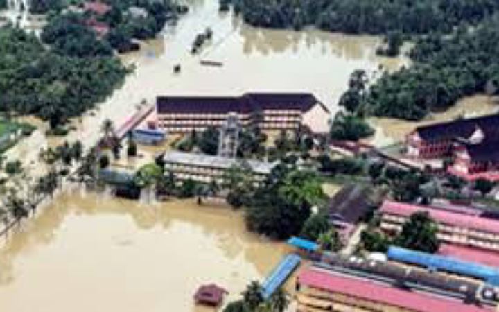 মালয়েশিয়ায় ভয়াবহ বন্যা, ৩ জনের মৃত্যু