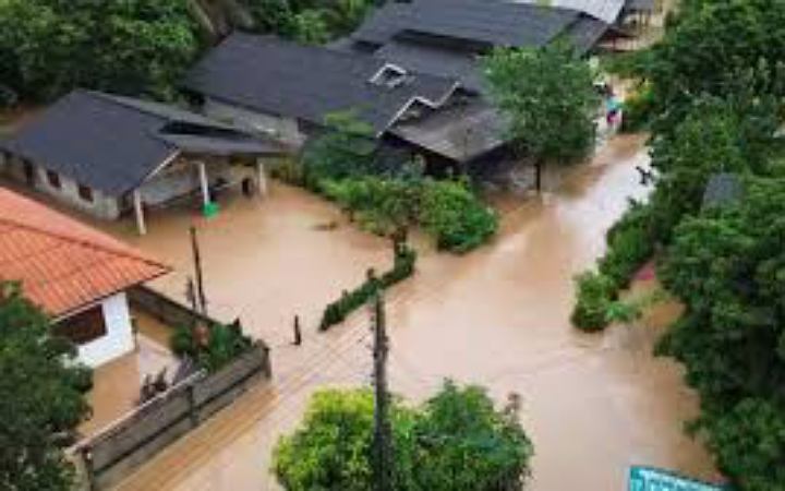 থাইল্যান্ডের দক্ষিণাঞ্চলে ভয়াবহ বন্যা, নিহত ৯