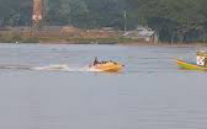 কীর্তনখোলা নদে স্পিডবোট দুর্ঘটনায় নিহত ১