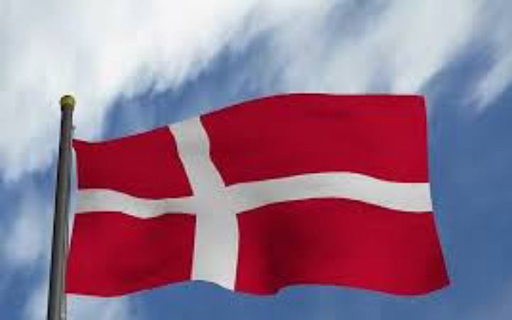 ডেনমার্কে অন্য দেশের পতাকা উত্তোলন নিষিদ্ধ