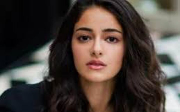 বাংলাদেশের সঙ্গে নিবিড় সম্পর্ক বলিউড তারকা অনন্যা পান্ডের