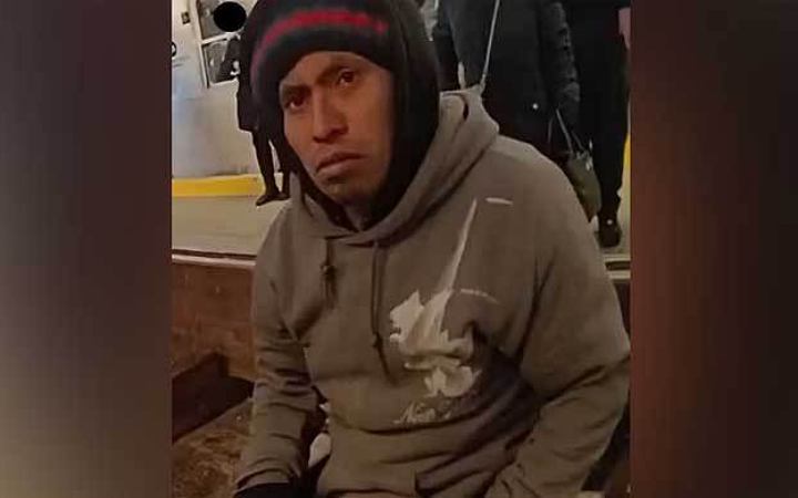 নিউইয়র্কে পাতাল ট্রেনে নারীর গায়ে আগুন ধরিয়ে হত্যা