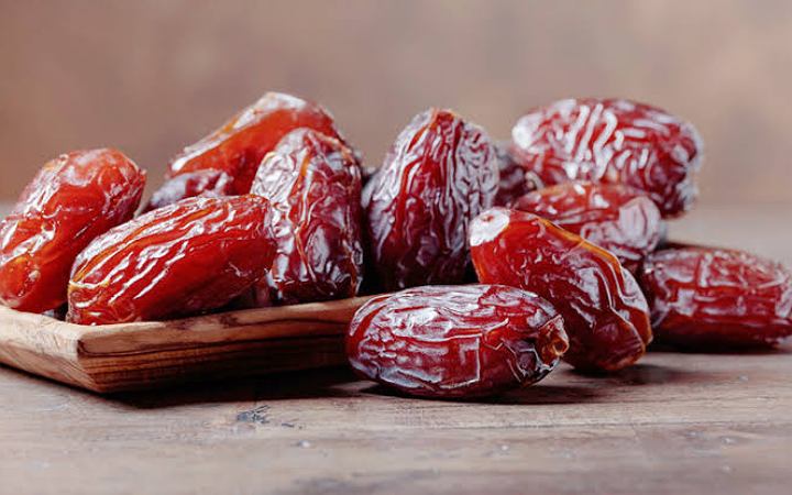 শীতকালে নিয়মিত ২ টি করে খেজুর খাওয়ার উপকারিতা