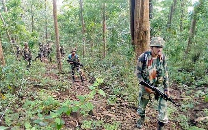 ভারতে বন্দুকযুদ্ধে ২০ মাওবাদী নিহত
