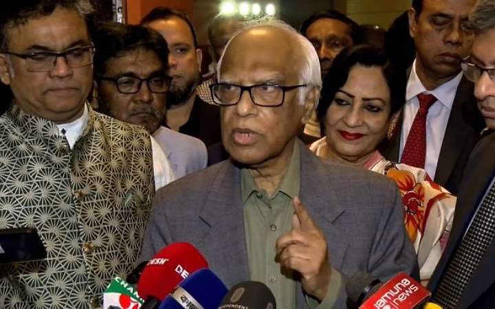 সাত কলেজ নিয়ে বিশ্ববিদ্যালয়ের মতো কর্তৃপক্ষ গঠনের প্রক্রিয়া চলছে: শিক্ষা উপদেষ্টা