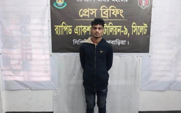 ব্রাহ্মণবাড়িয়ায় ২শ বোতল ফেনসিডিল সহ যুবক গ্রেফতার