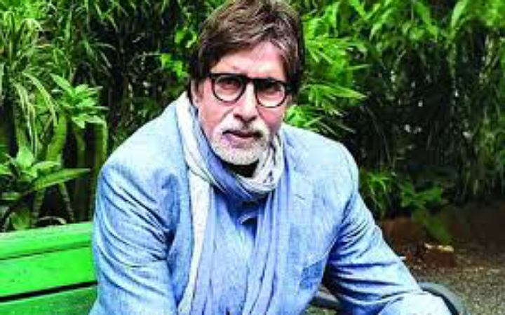 বলিউড থেকে বিদায় নিচ্ছেন অমিতাভ বচ্চন