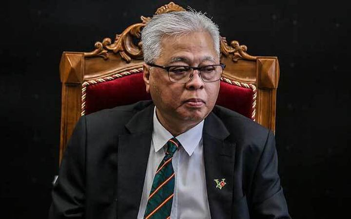 মালয়েশিয়ার সাবেক প্রধানমন্ত্রী বিরুদ্ধে দুর্নীতির তদন্ত শুরু