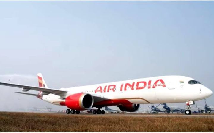 নিরাপত্তা হুমকির কারণে নিউইয়র্কগামী বিমান ৮ ঘণ্টা পর ফিরে এল মুম্বাই