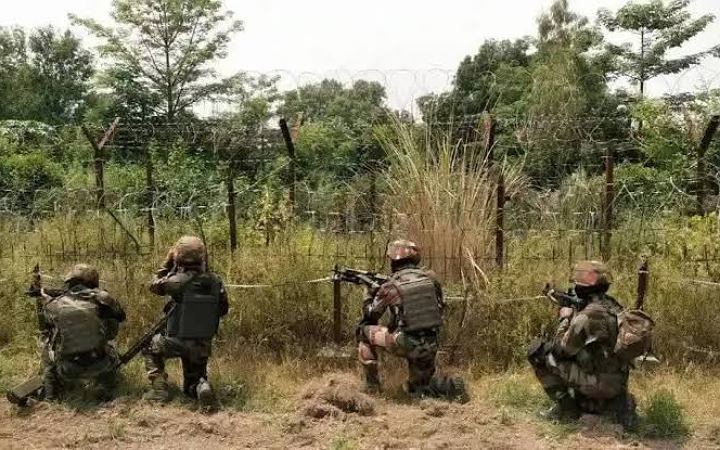 ভারতে যৌথবাহিনীর সাথে গোলাগুলিতে ২২ মাওবাদী নিহত