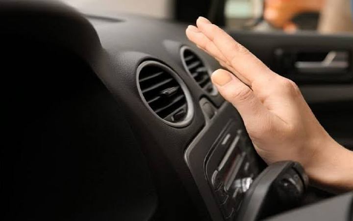 জেনে নিন  গাড়িতে এসি চালালে মাইলেজ কমে কিনা?