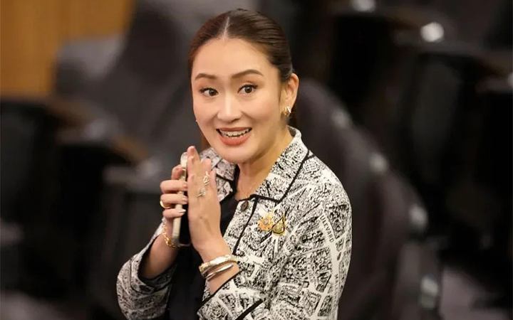 অনাস্থা ভোটে টিকে গেলেন থাইল্যান্ডের প্রধানমন্ত্রী