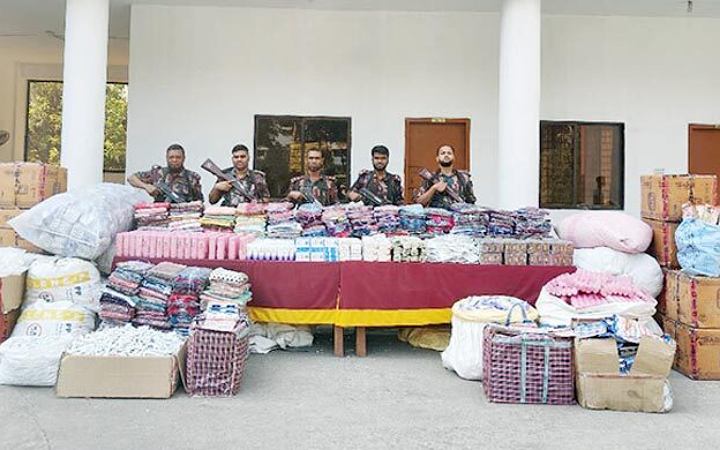 যশোর সীমান্তে মাদকসহ আড়াই কোটি টাকার ভারতীয় পণ্য জব্দ