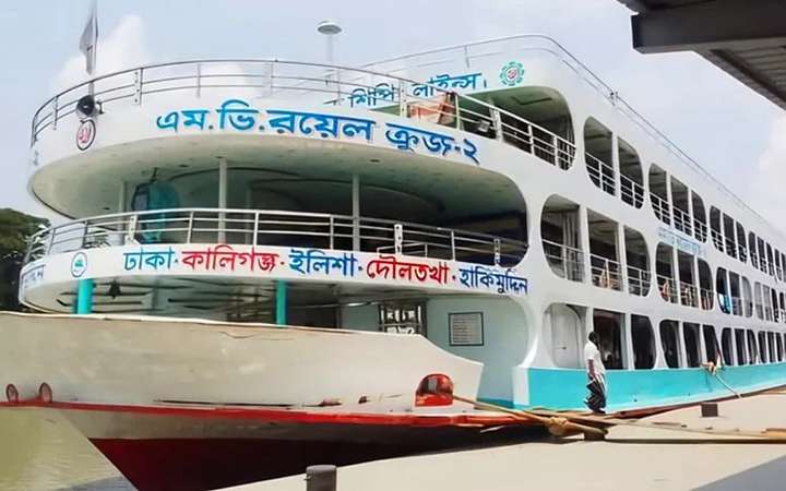 রাতে লঞ্চে হামলা-লুটপাট: ১৩ যাত্রী কারাগারে