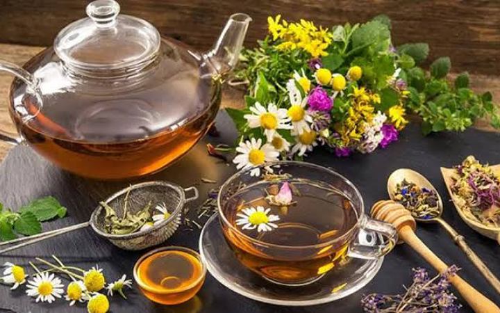 পিরিয়ডের সমস্যায় ভেষজ চায়ের উপকারিতা