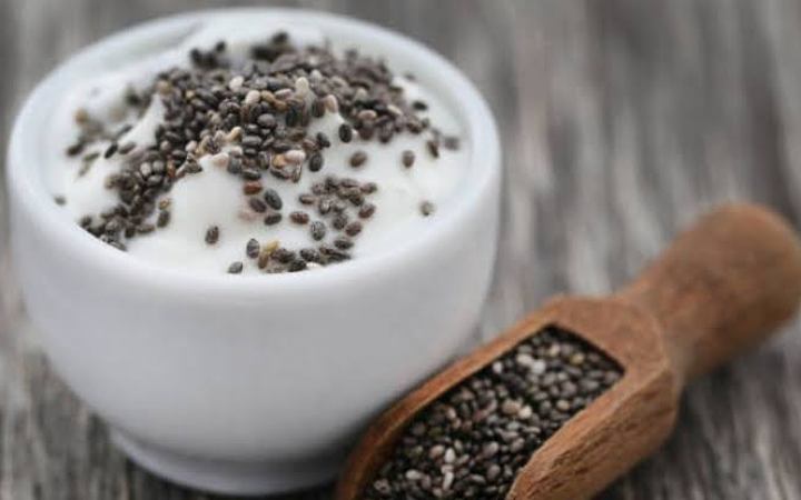 দই এর সঙ্গে চিয়া সিড মিশিয়ে খাওয়ার উপকারিতা