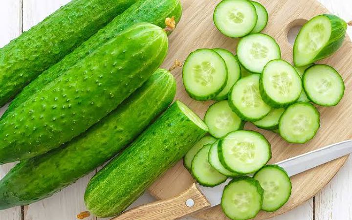 অতিরিক্ত গরমে কয়েক উপায়ে খেতে পারেন শসা