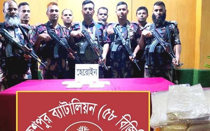 ঝিনাইদহে ট্রেন থেকে কোটি টাকার হেরোইন উদ্ধার