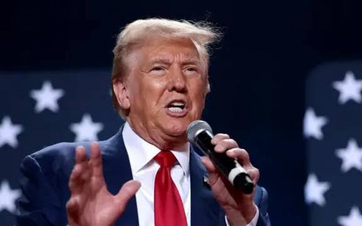 সিরিয়ার ওপর থেকে নিষেধাজ্ঞা প্রত্যাহারের ঘোষণা ট্রাম্পের