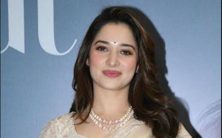 এবার ভক্তদের কবলে বিপর্যস্ত তামান্না