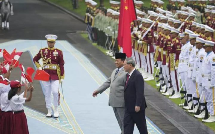 ঝুঁকি ও চ্যালেঞ্জ মোকাবিলায় ইন্দোনেশিয়ার সঙ্গে কাজ করতে চায় চীন