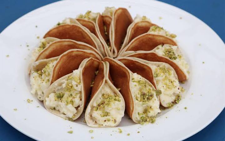 খুব সহজে তৈরি করুন আরবের ডেজার্ট ‘কাতায়েফ’