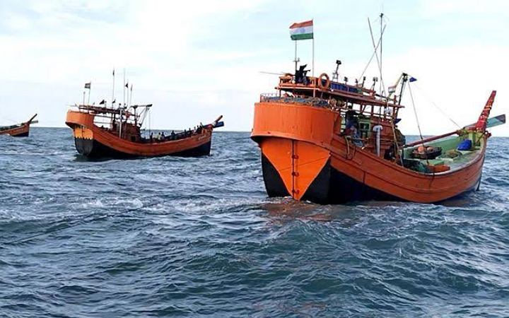 এবার ভারতে ইলিশ ধরতে সাহায্য করবে মহাকাশ গবেষণা সংস্থা ইসরো