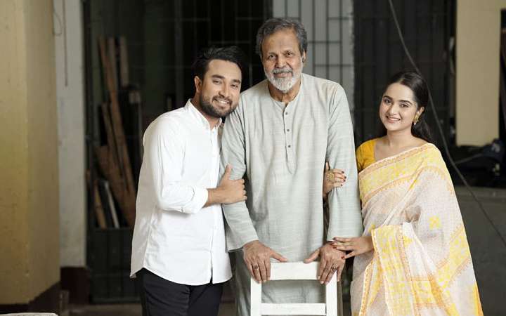 শিক্ষক-ছাত্রের গল্পের নাটক ‘সম্মান’