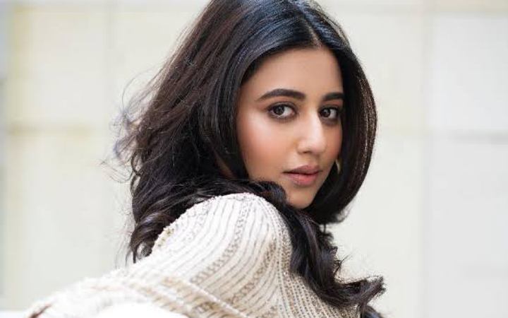 গুরুতর অসুস্থ হয়ে হাসপাতালে স্বস্তিকা