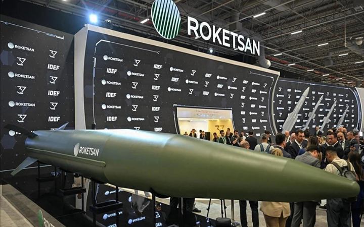 প্রথমবার হাইপারসনিক ক্ষেপণাস্ত্র উন্মোচন করল তুরস্ক