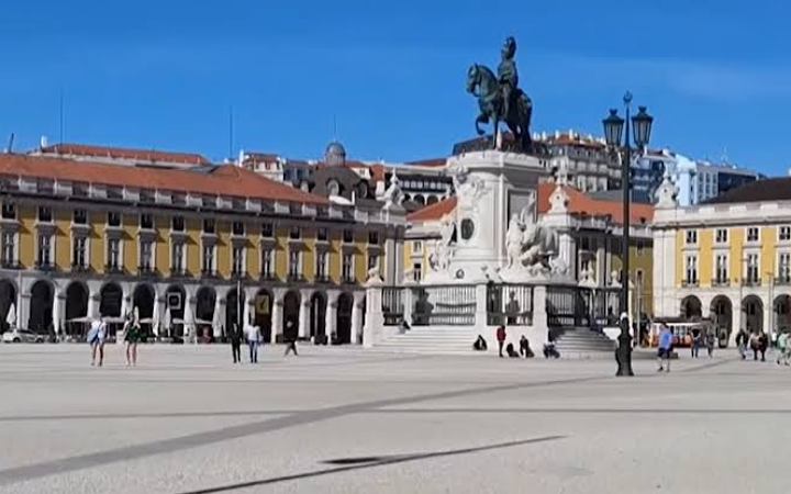 অভিবাসন ইস্যুতে আরো কঠোর অবস্থানে পর্তুগাল