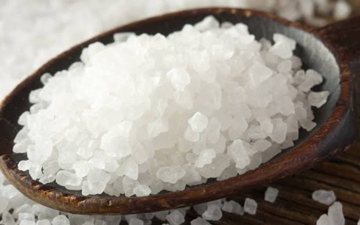 জেনে নিন ফ্রিজে লবণ রাখার উপকারিতা