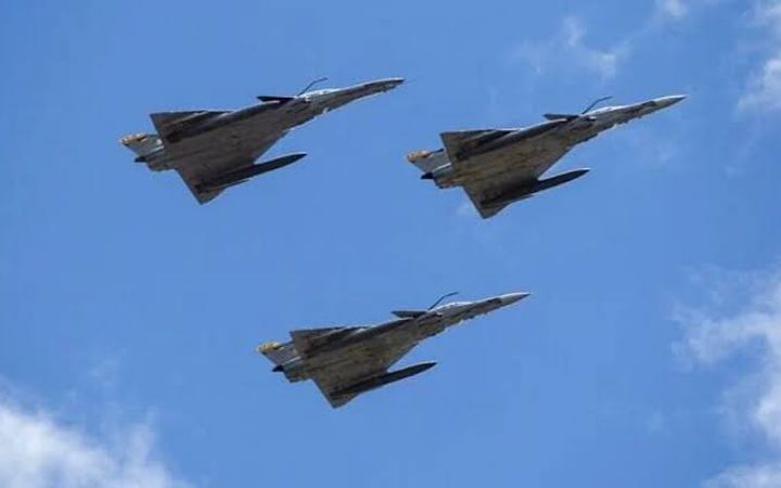 সুইডেন থেকে যুদ্ধবিমান কিনছে থাইল্যান্ড